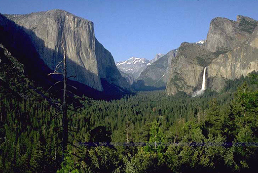 Yosemite National Park - Tunnel View 